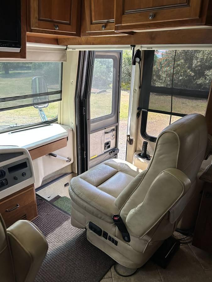Used 2009 Monaco Dynasty Yorkshire IV