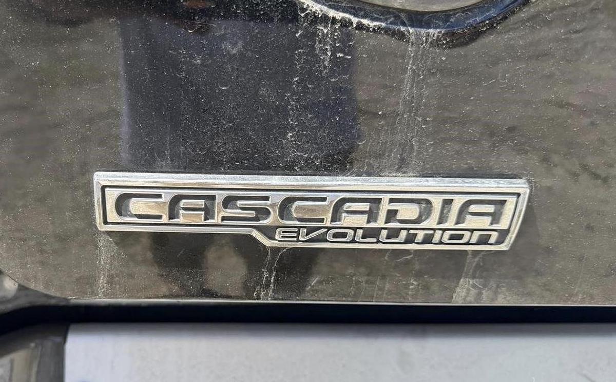 Used 2017 Freightliner Cascadia 125
