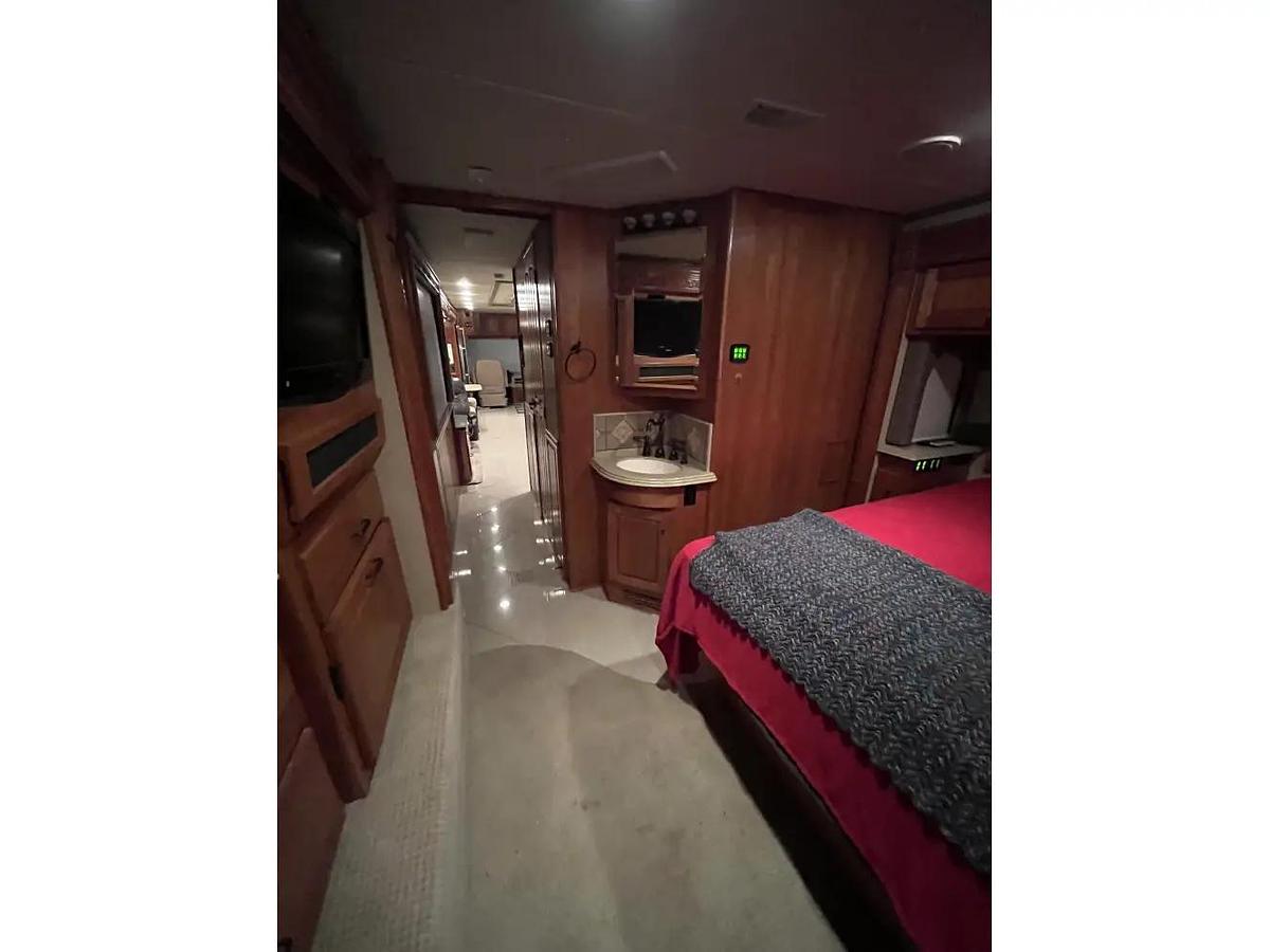 Used 2008 Monaco Dynasty Squire IV