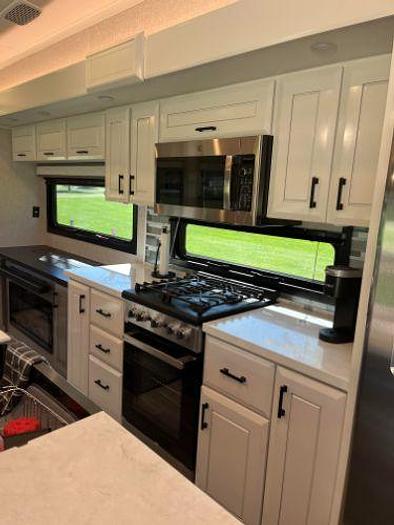 Used 2024 Jayco Pinnacle 36KPTS