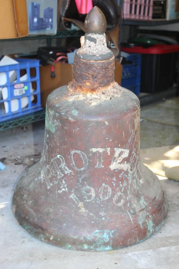 Used 1900 Proteus Shipwreck Solid Brass Bell