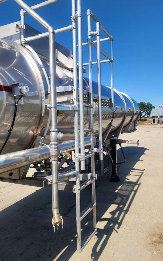 Used 2024 WESTMARK 40 ft x 96 in Flatbed Trailer