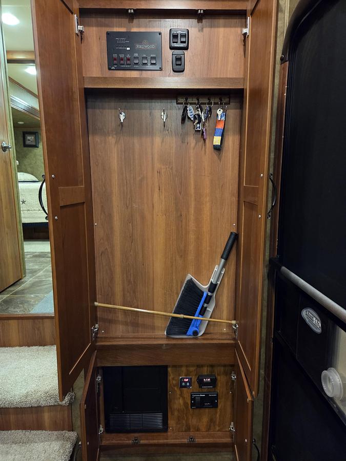 Used 2014 Redwood 36FB and 2014 Ford F350