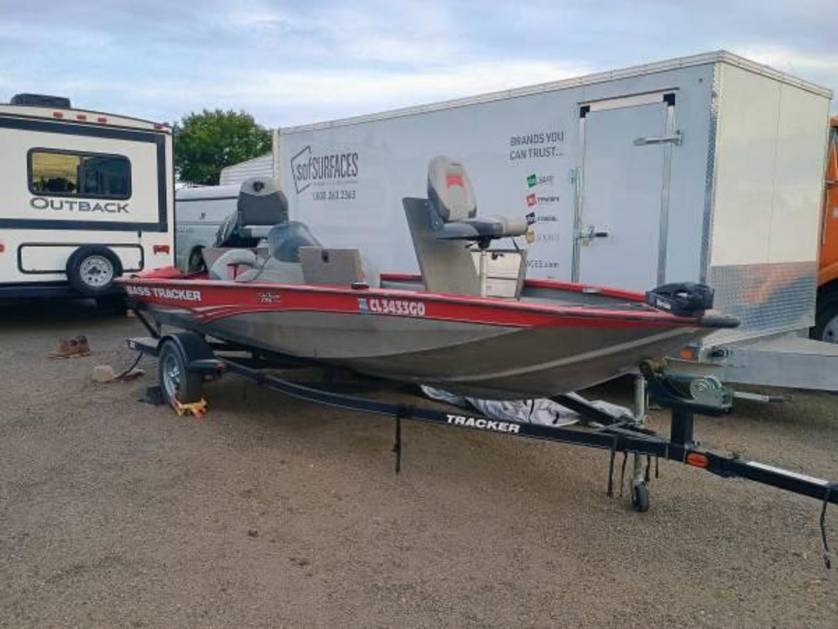 Used 2012 Bass Tracker 175