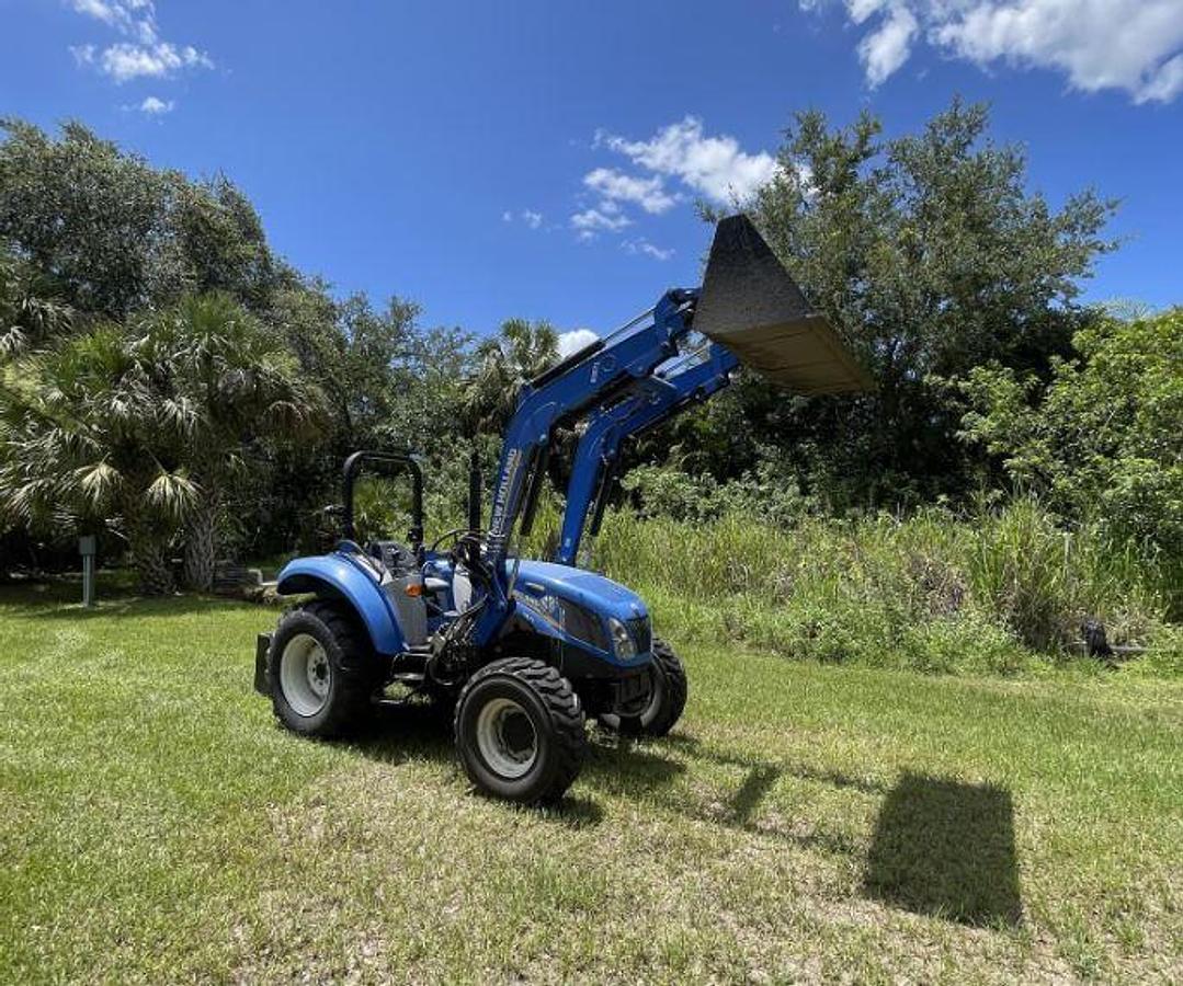 Used 2015 NEW HOLLAND T4.75