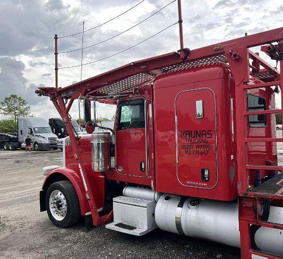 Used 2012 Peterbilt 388 Car Hauler