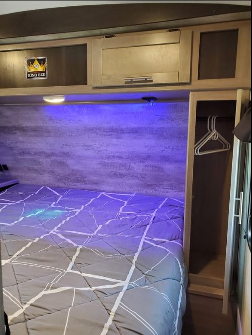 Used 2021 CrossRoads Sunset Trail 289QB