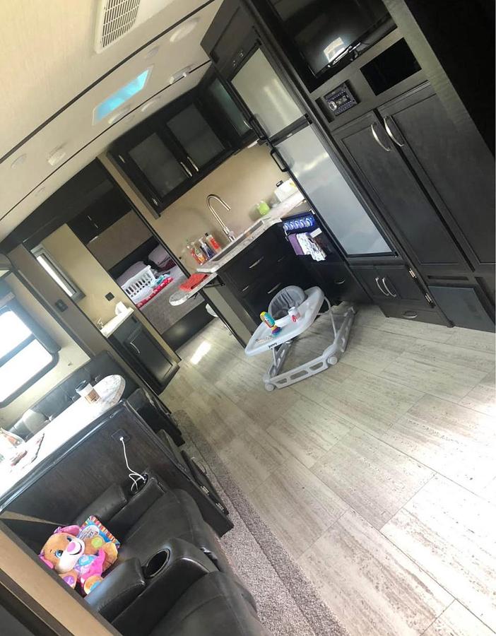 Used 2019 Grand Design Imagine 3170BH Travel Trailer