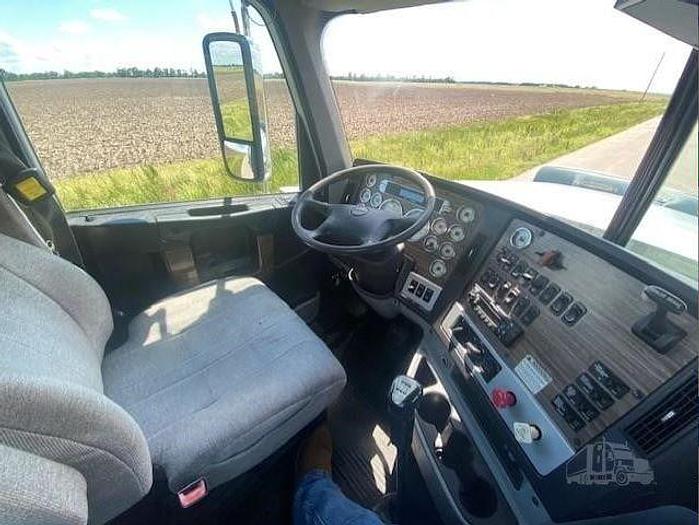 Used 2013 Freightliner Coronado 122 SD