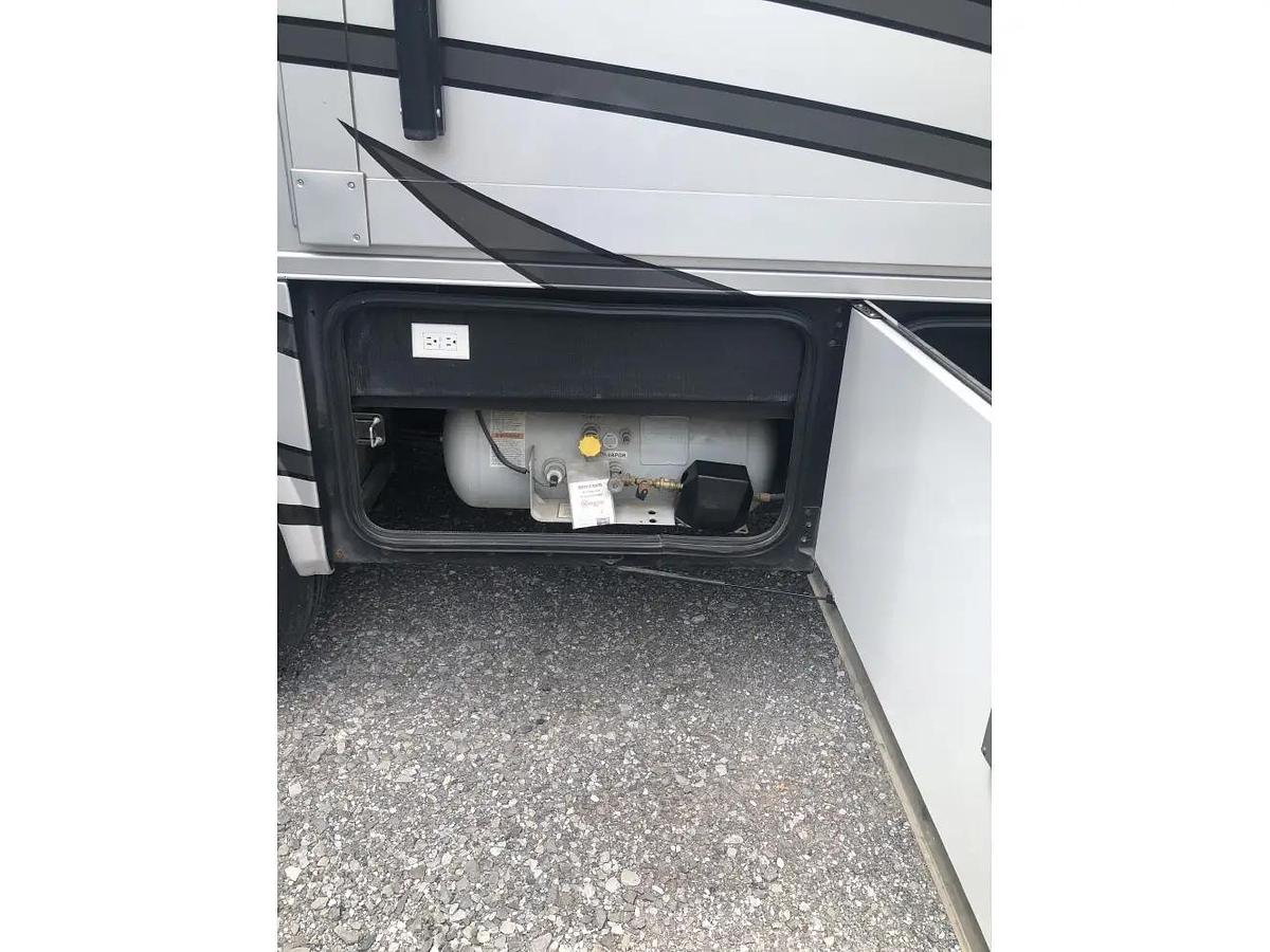 Used 2019 Coachmen Mirada Select 37SB Class A Motorhome