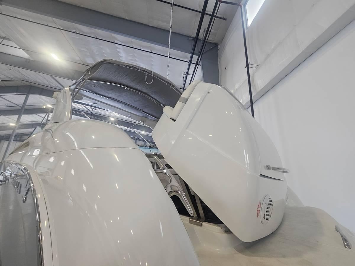 Used 2005 Formula 400 SS