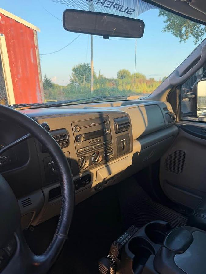 Used 2005 Ford F-350 Super Duty Crew Cab Lariat 4x4 6.0L Power Stroke