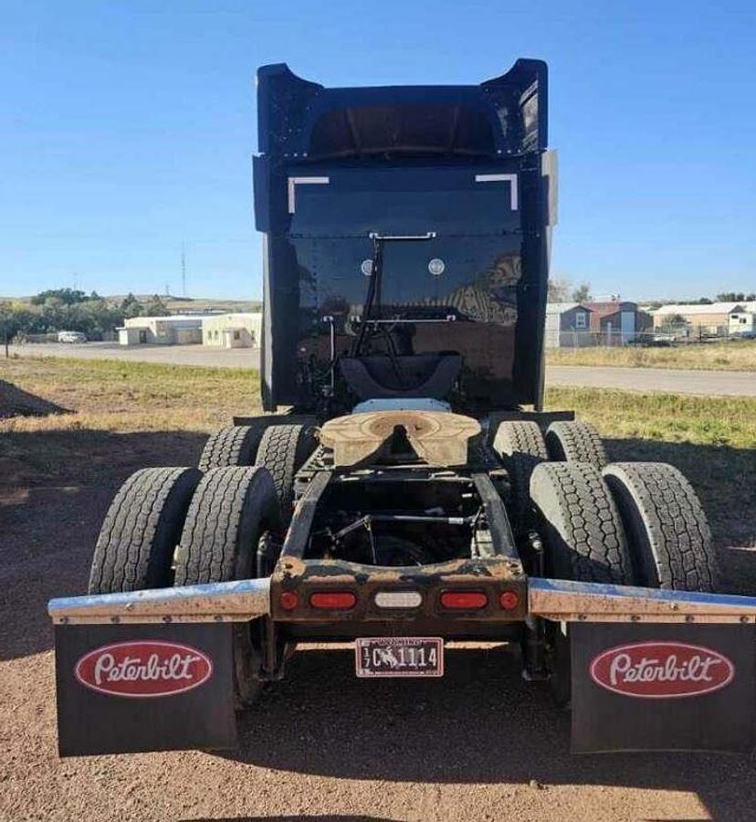 Used 2015 Peterbilt 579