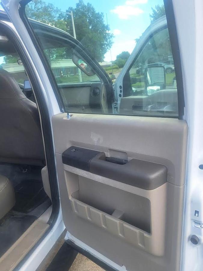 Used 2008 Ford F-350 Utility Truck