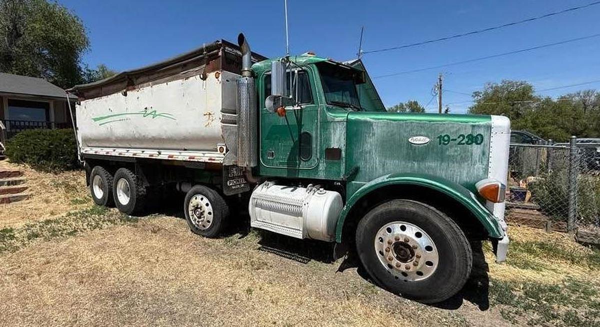 Used 1994 Peterbilt 378 Commercial Truck