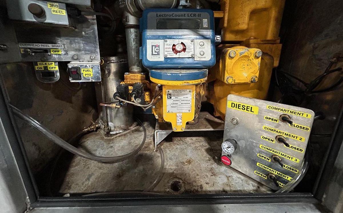 Used 2010 Kenworth T800