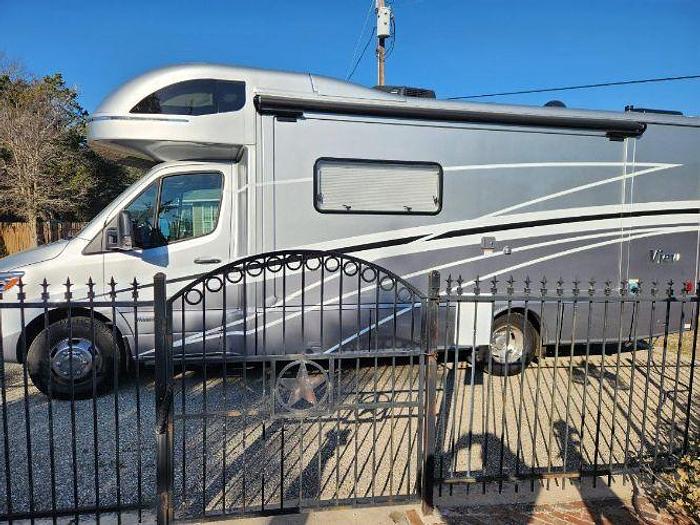 Used 2022 Winnebago View Navion24d