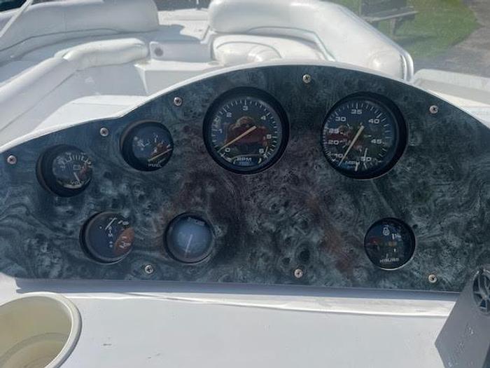 Used 2000 Hurricane Fun Deck