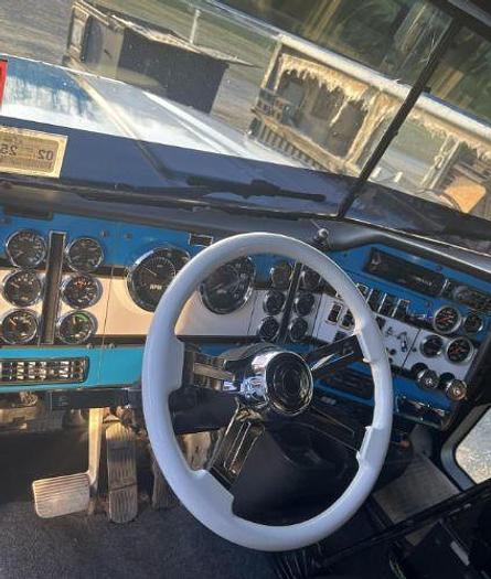 Used 1997 INTERNATIONAL 9300