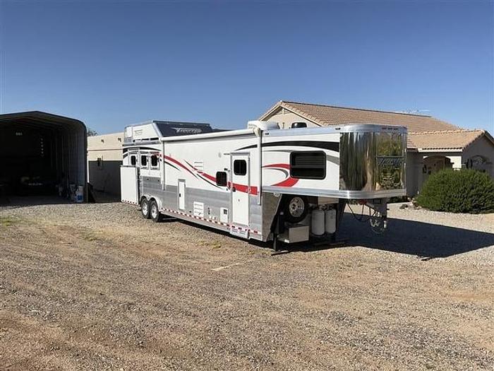 Used 2021 Twister 3 Horse Trailer with Living Quarters