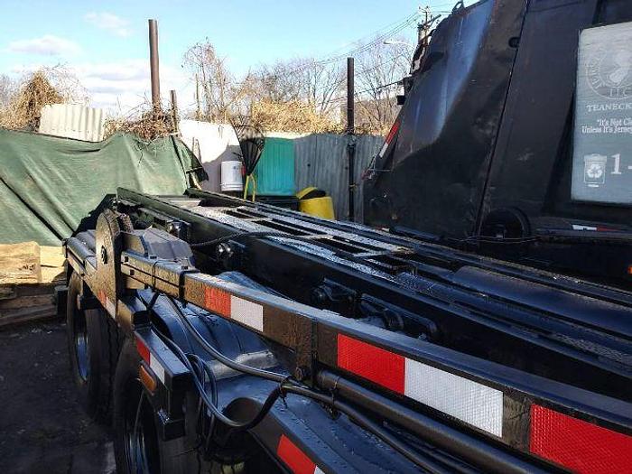 Used 2005 Mack Granite CV713 Roll off