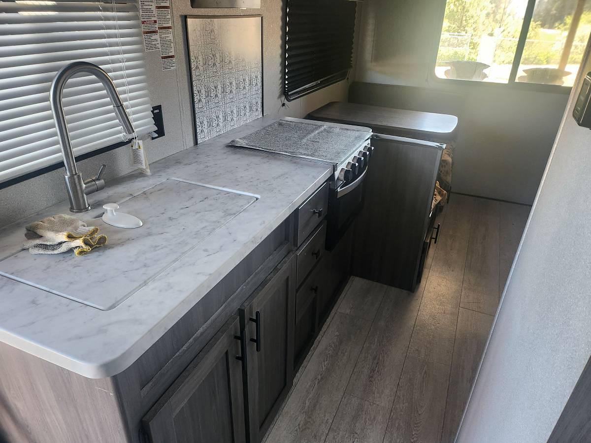 Used 2022 Shasta 21CK