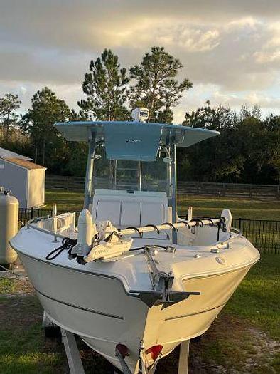 Used 2004 Cobia 301