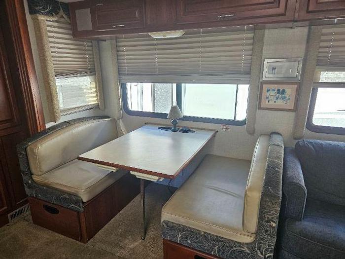 Used 2005 Fleetwood Southwind 37L