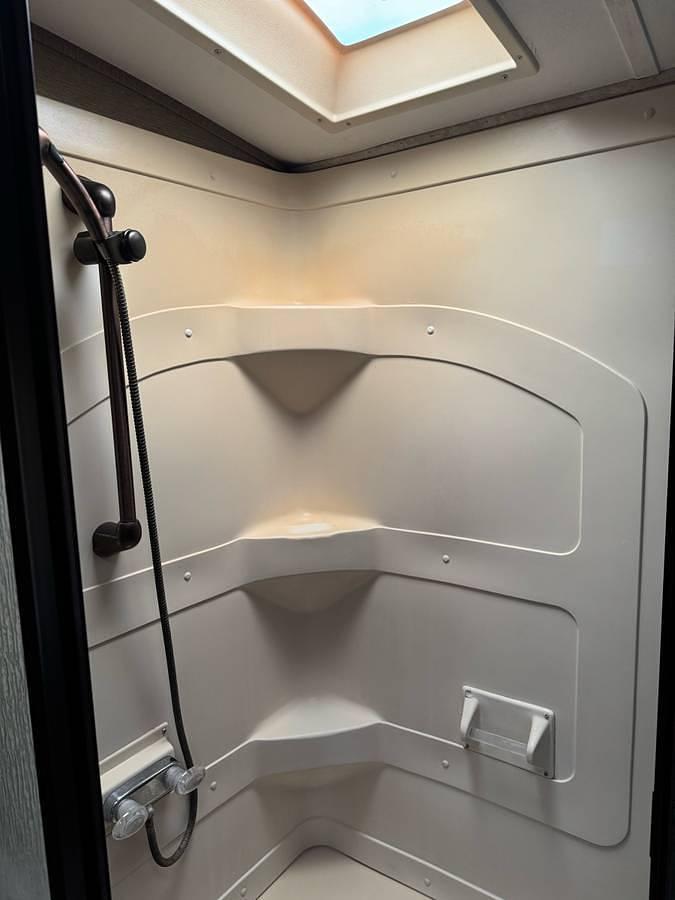 Used 2014 Keystone Montana 3625RE