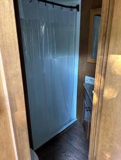 Used 1996 4 Star 902875 4 Horse Trailer with Living Quarters