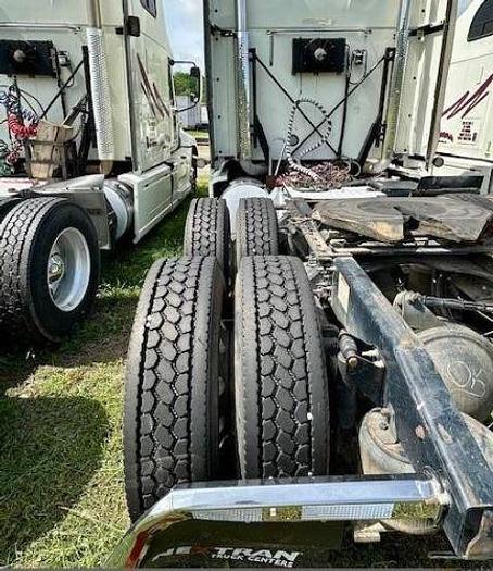 Used 2016 Mack Pinnacle CXU613