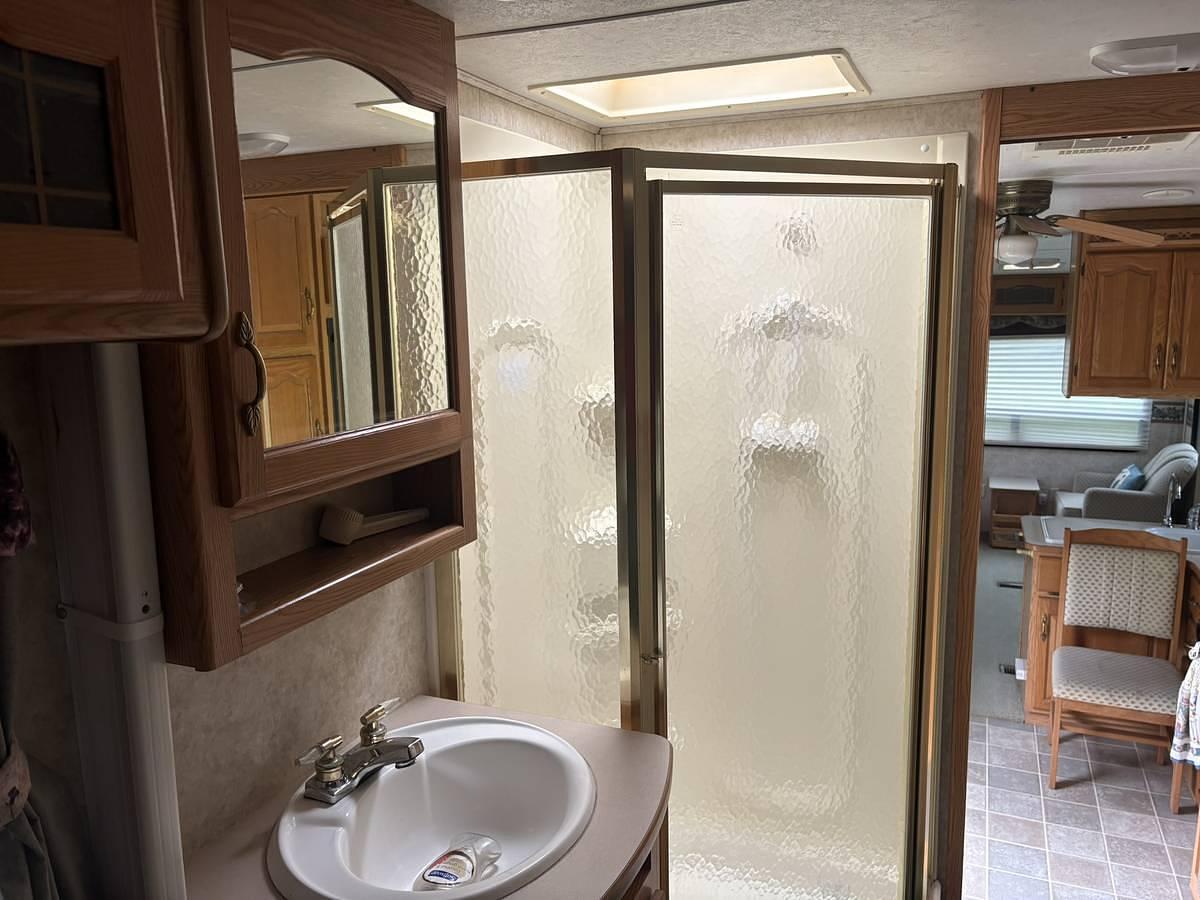 Used 2005 Keystone Fifth Wheel Trailer