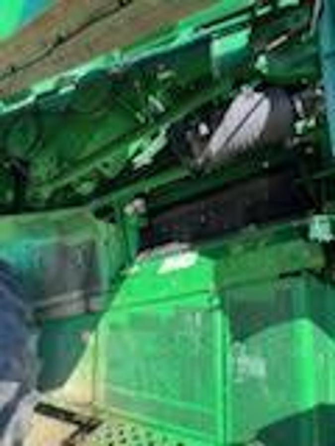 Used 2014 John Deere S670 Combine