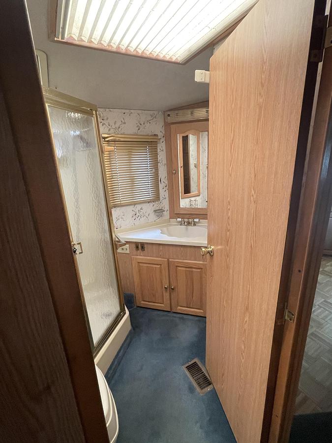 Used 1993 Coachmen Royal