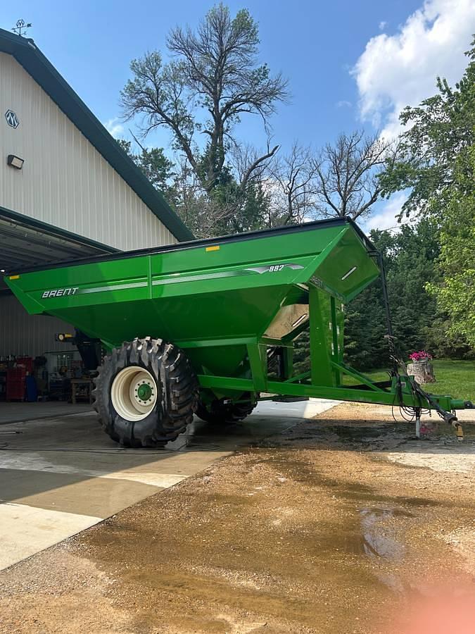 Used 2000 Brent 882 Grain cart