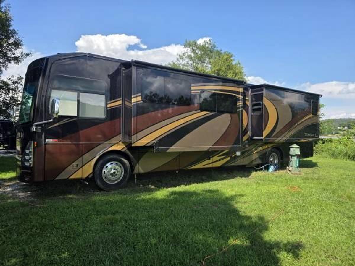 Used 2016 Thor Tuscany Xte M-40ax