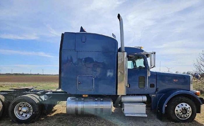 Used 2007 Peterbilt 378