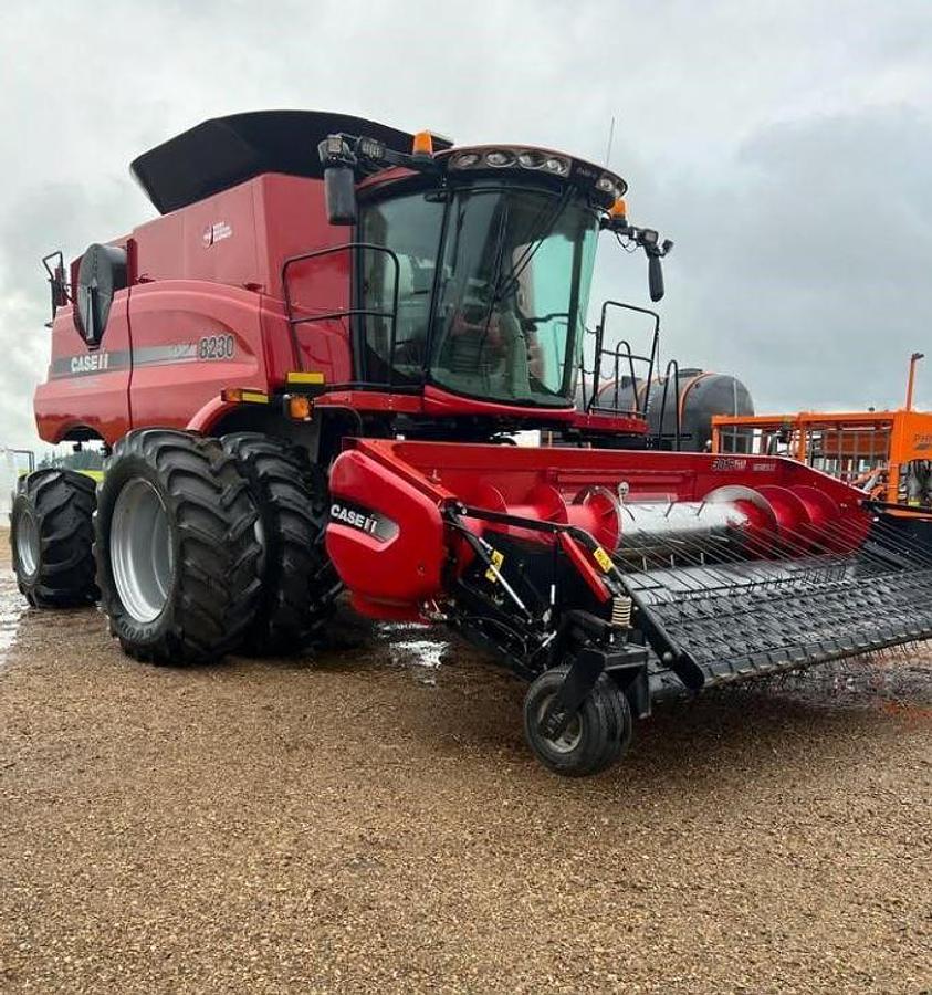 Used 2014 CASE IH 8230