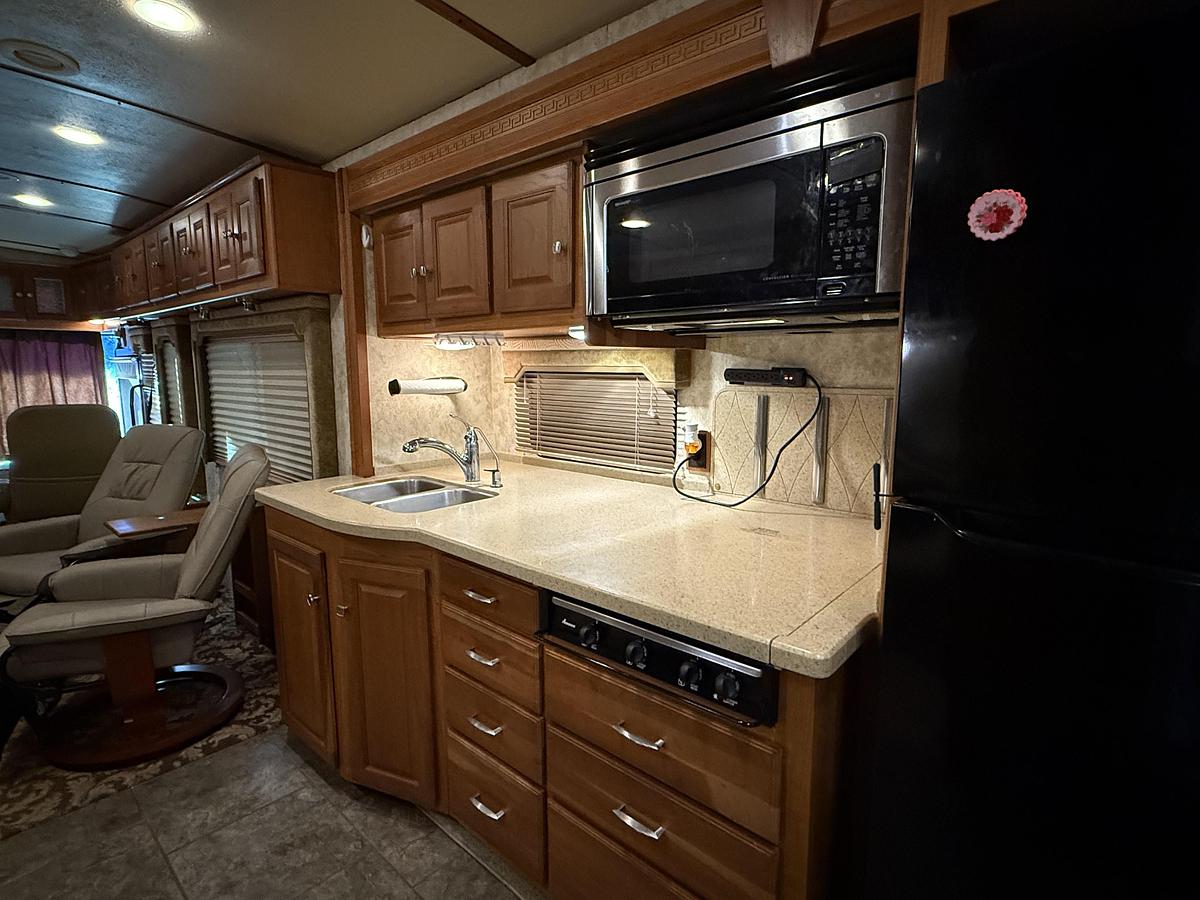 Used 2009 Winnebago Journey 39Z