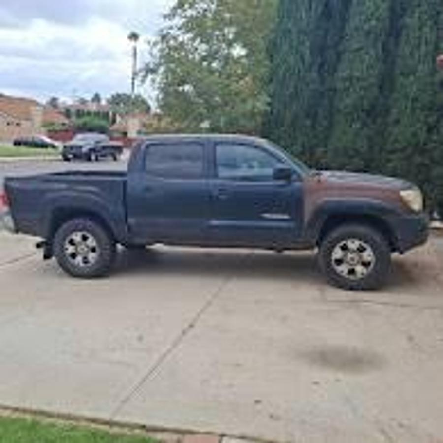 Used 2006 Toyota Tacoma Pickup Truck