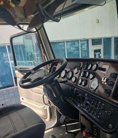 Used 2005 Peterbilt 357 Dump Truck