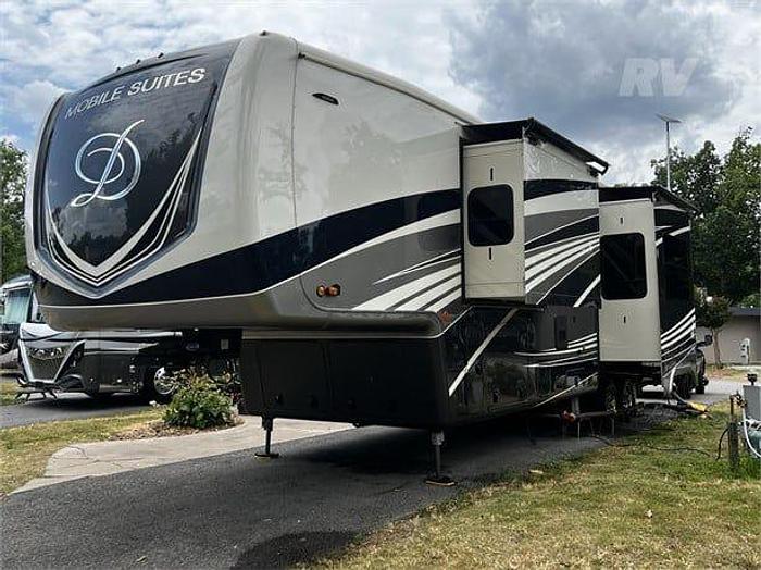 Used 2022 DRV MOBILE SUITES 41RKDB
