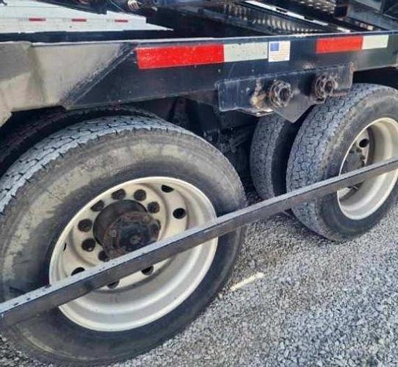 Used 2016 Peterbilt 348