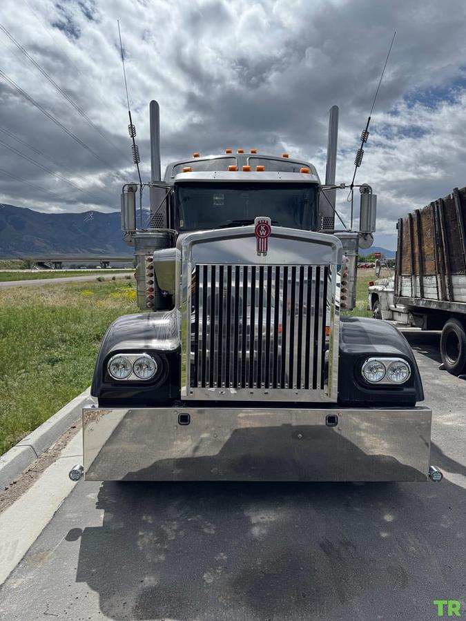Used 2008 Kenworth W900