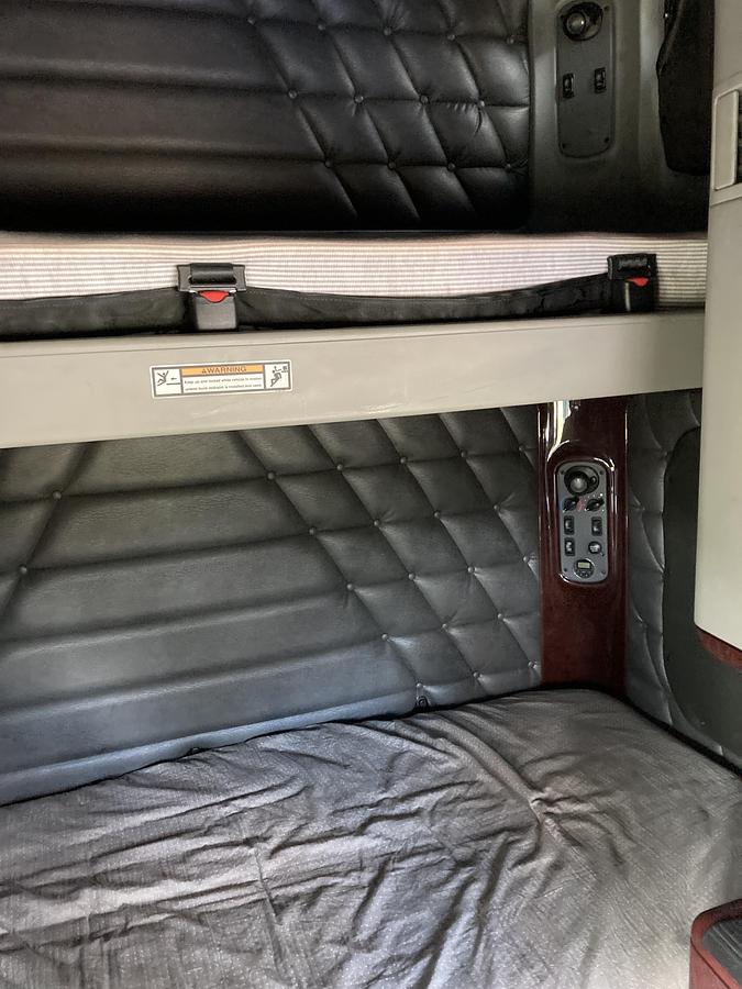 Used 2014 Freightliner Coronado Sleeper Semi Truck