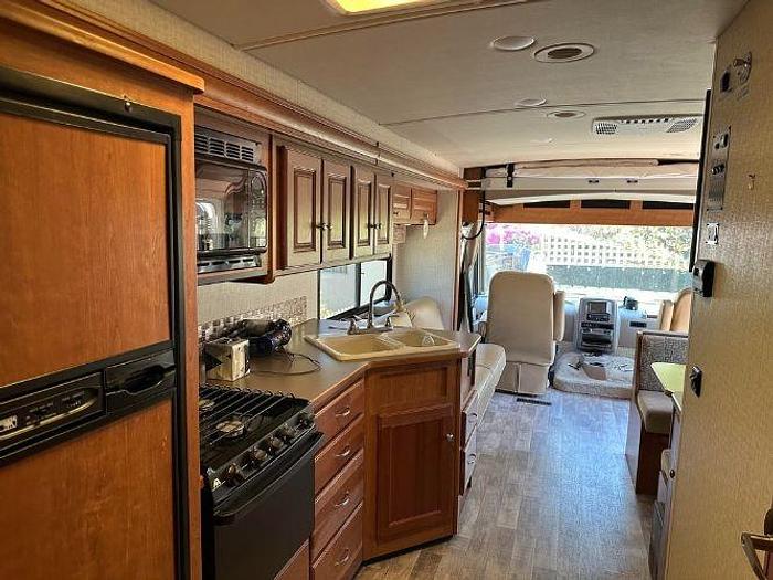 Used 2017 Winnebago Sunstar 29VE