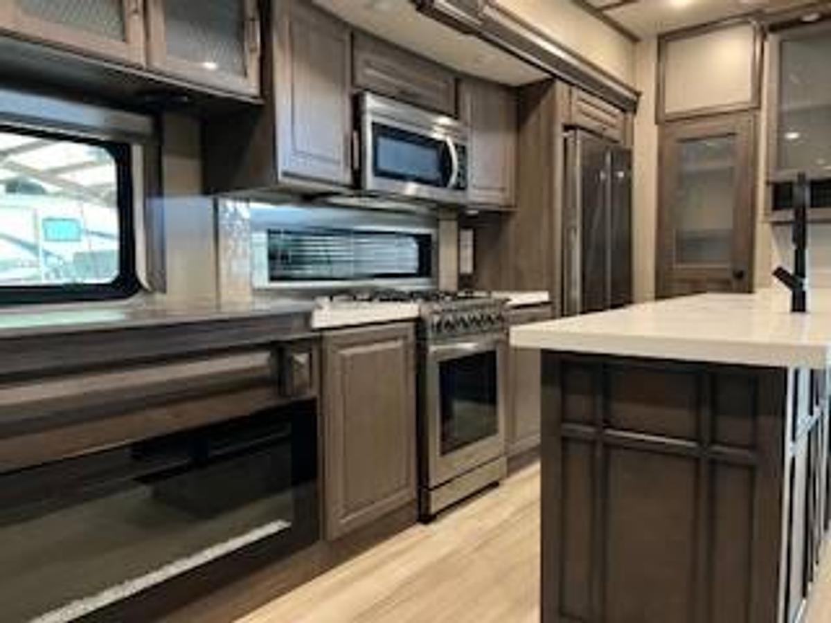 Used 2022 Grand Design Solitude 310 GK-R 5W