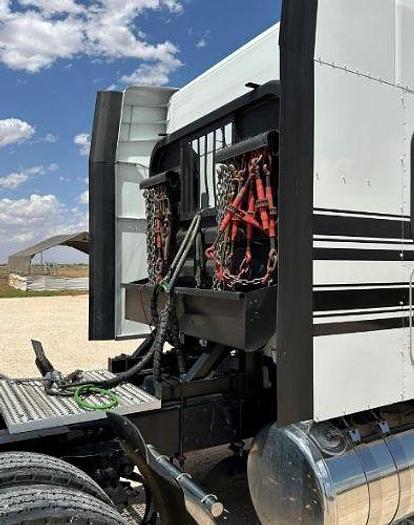 Used 2020 Peterbilt 567