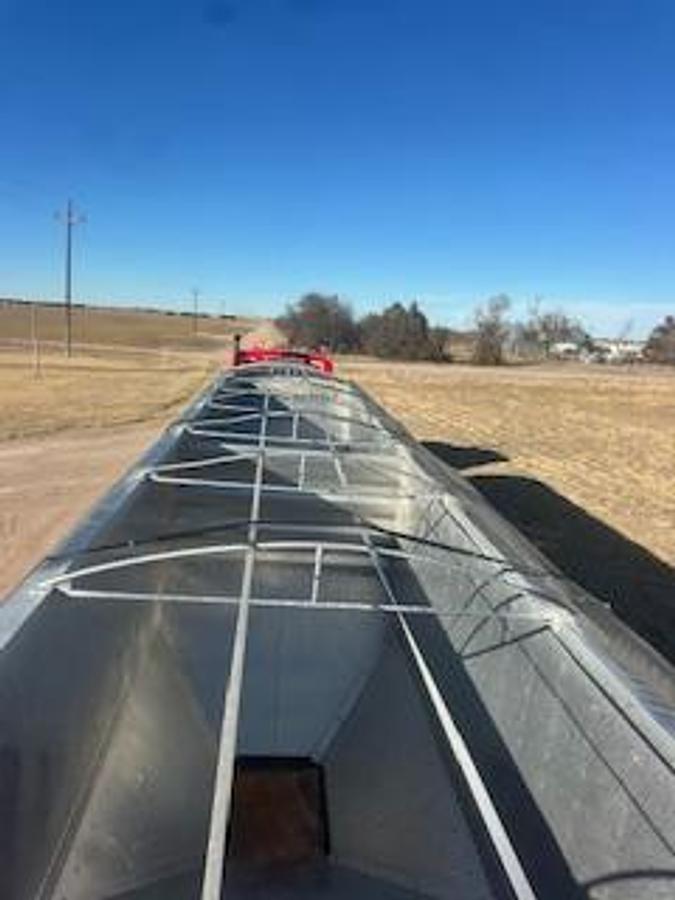Used 2015 Wilson Hopper Grain Trailer