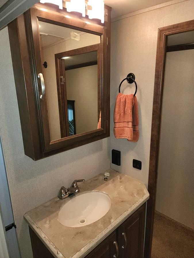 Used 2015 Forest River Cardinal 3450RL